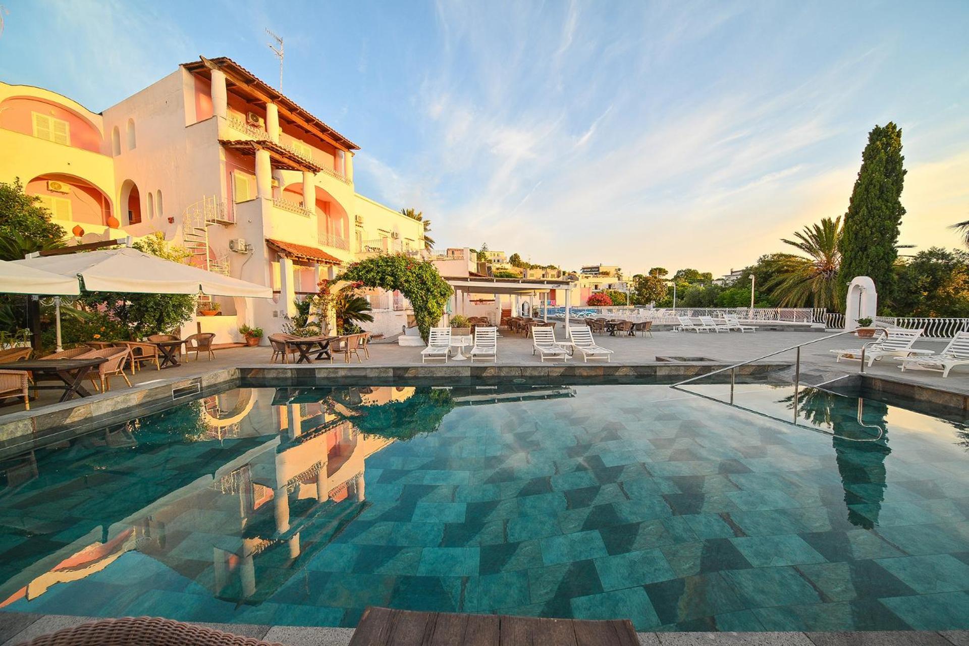 ホテル Av Club Terme Colella Forio di Ischia エクステリア 写真