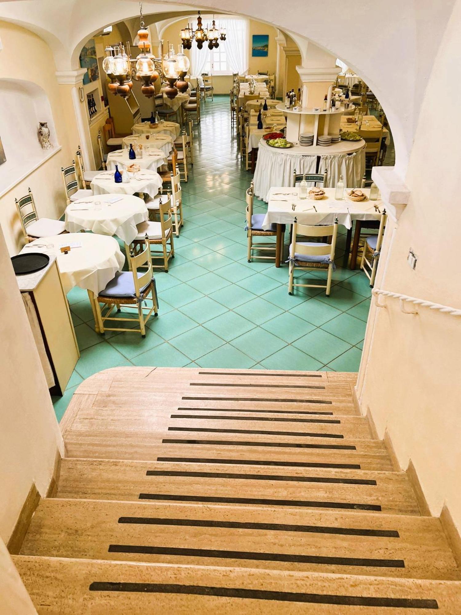 ホテル Av Club Terme Colella Forio di Ischia エクステリア 写真