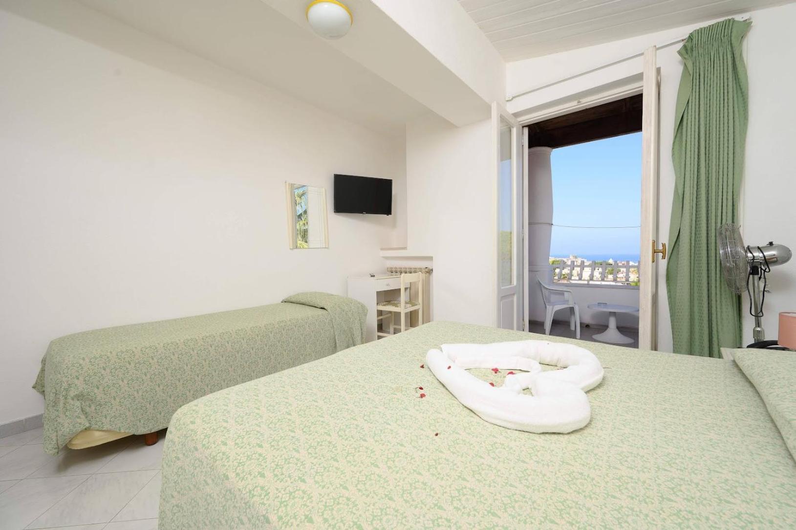 ホテル Av Club Terme Colella Forio di Ischia エクステリア 写真