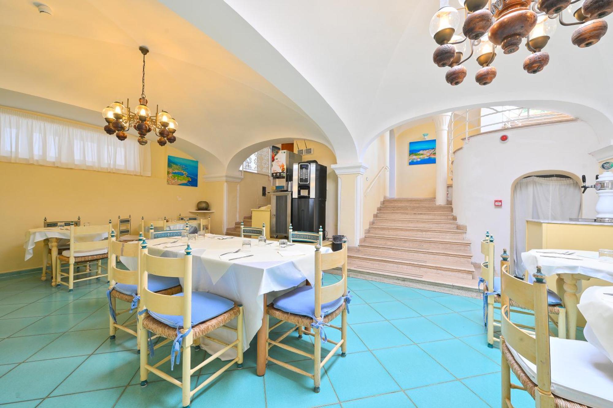 ホテル Av Club Terme Colella Forio di Ischia エクステリア 写真